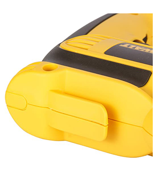 DEWALT 10MM ROTARY DRILL WITH KEYLESS CHUCK 