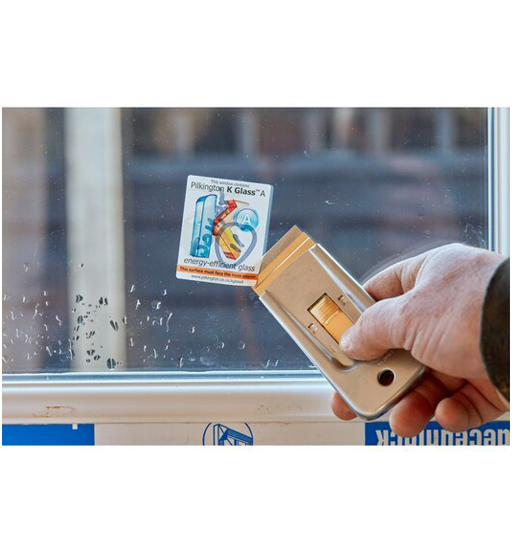 STANLEY 95MMx40MM PROFFESIONAL GLASS SCRAPER